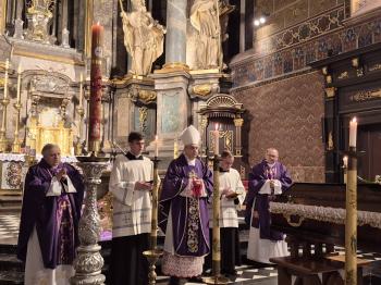 We Lwowie pożegnano s. Alicję Marię Buczkowską ze Zgromadzenia Sióstr Franciszkanek Rodziny Maryi title=